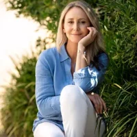 Dr Belinda Minc
