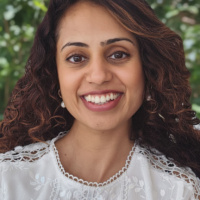 Dr Janani